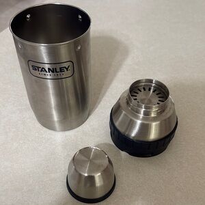 Stanley Happy Hour Cocktail Shaker